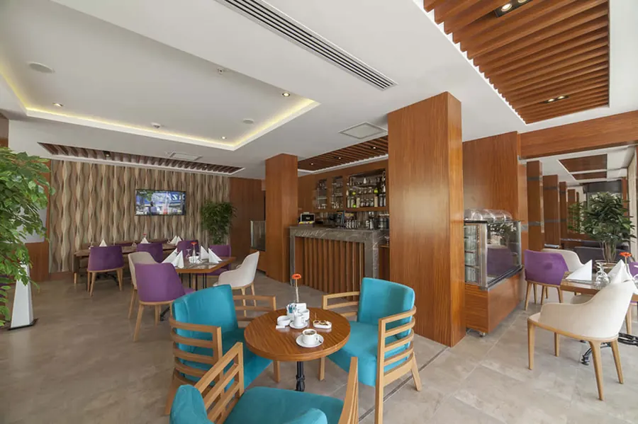 Cenes Terrace Café & Bistro